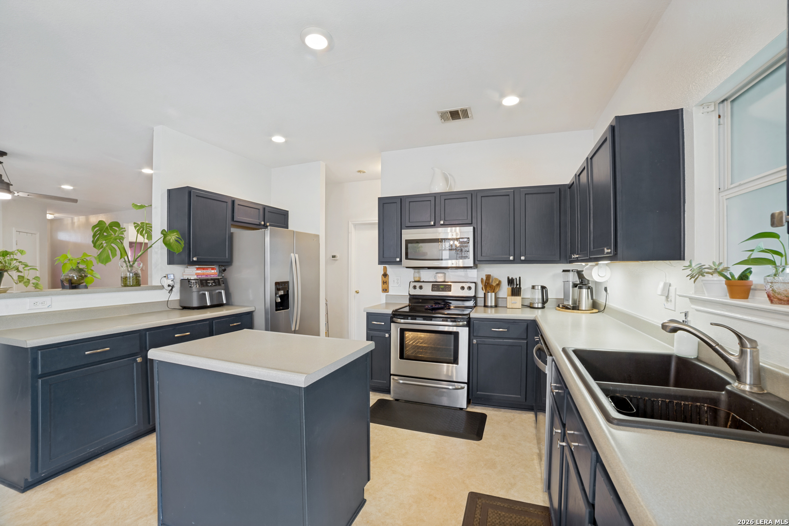 682 Lynx Mountain San Antonio TX 78251
