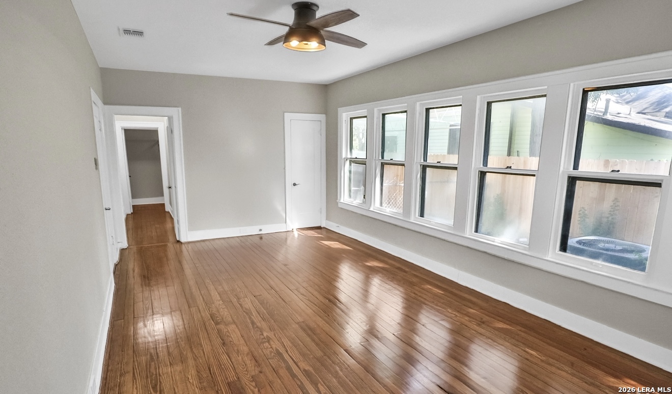 134 Compton San Antonio TX 78214