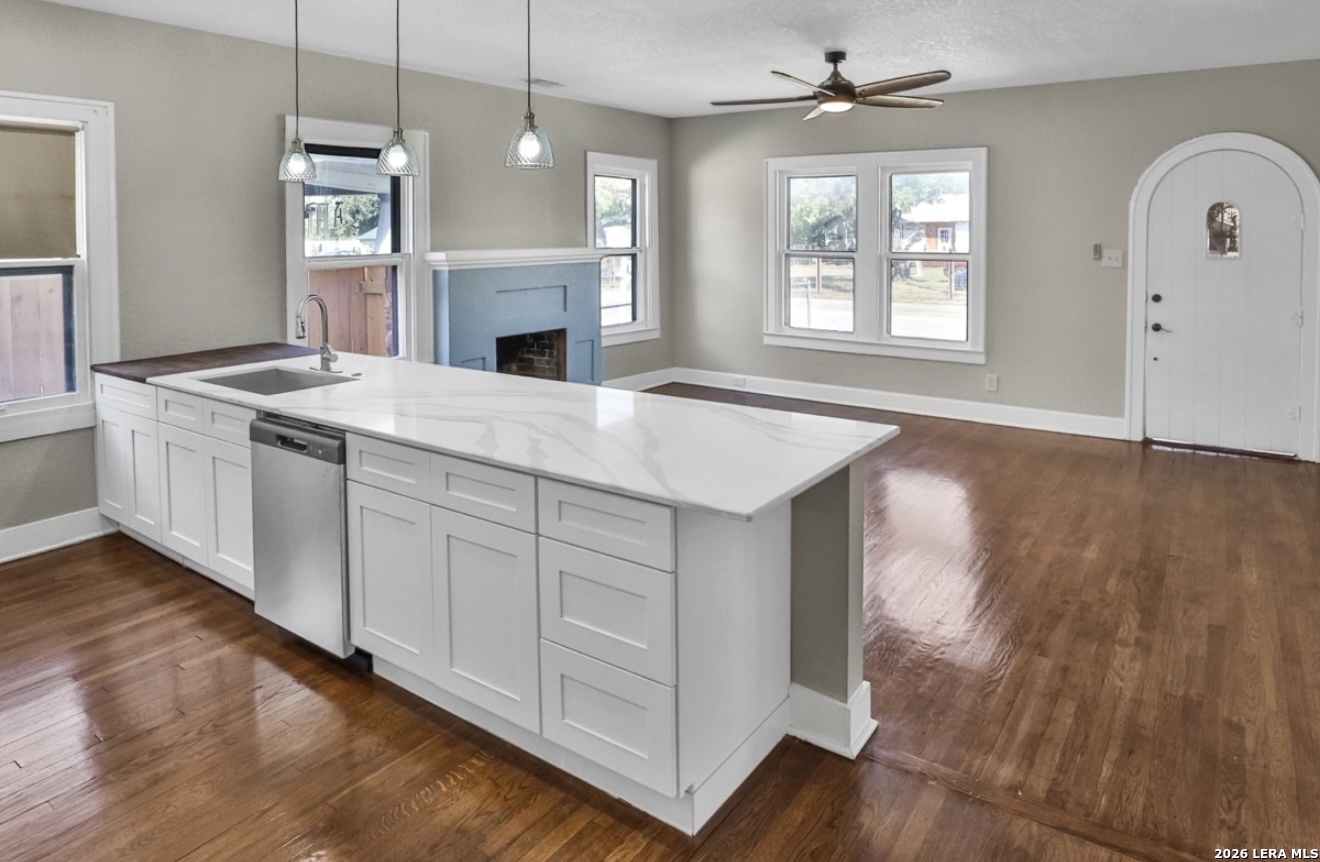 134 Compton San Antonio TX 78214