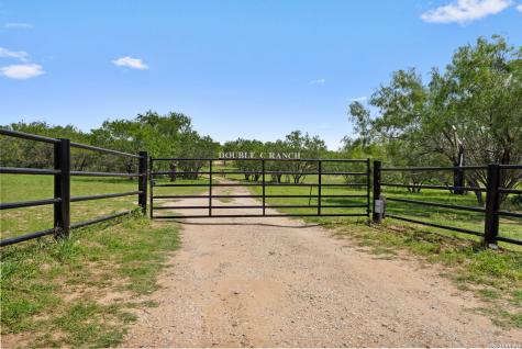 1930 Odaniel Road Seguin TX 78155