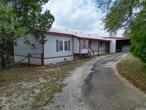 3285 Broad Oak Drive Bandera TX 78003