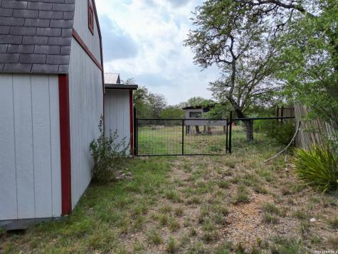 3285 Broad Oak Drive Bandera TX 78003