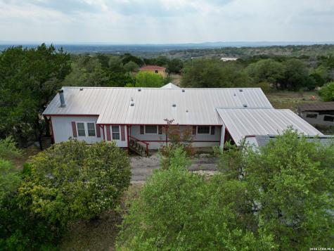 3285 Broad Oak Drive Bandera TX 78003