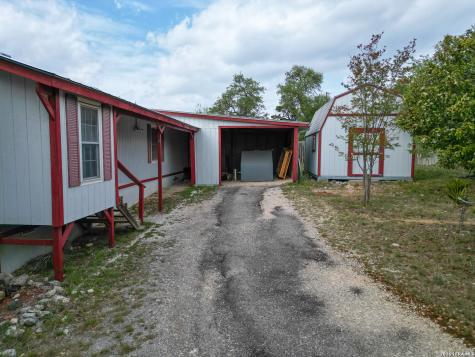3285 Broad Oak Drive Bandera TX 78003