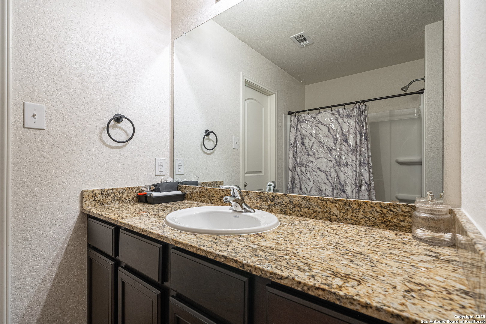 6714 Sabinal San Antonio TX 78252