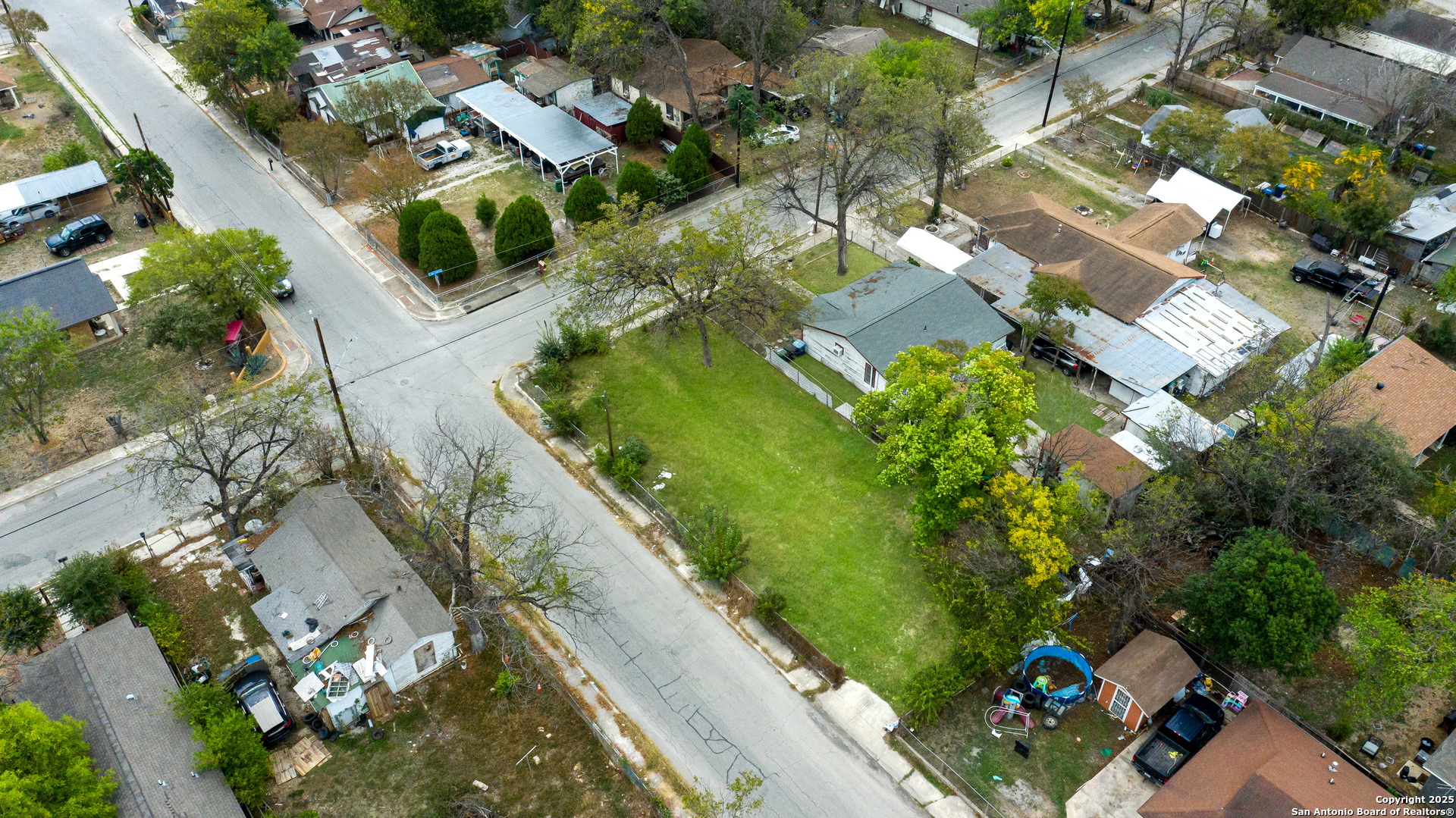 201 S San Gabriel San Antonio TX 78237