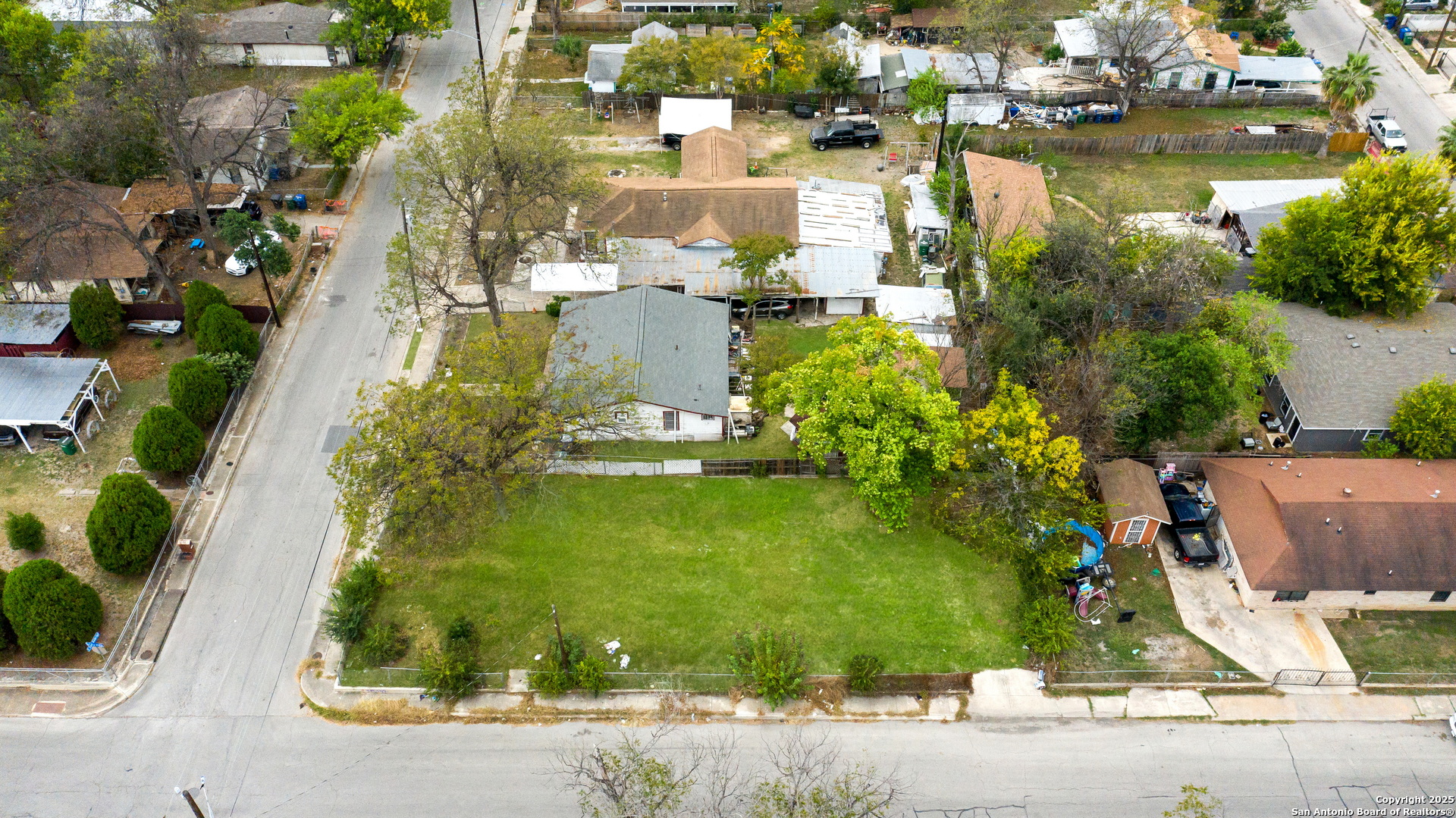 201 S San Gabriel San Antonio TX 78237
