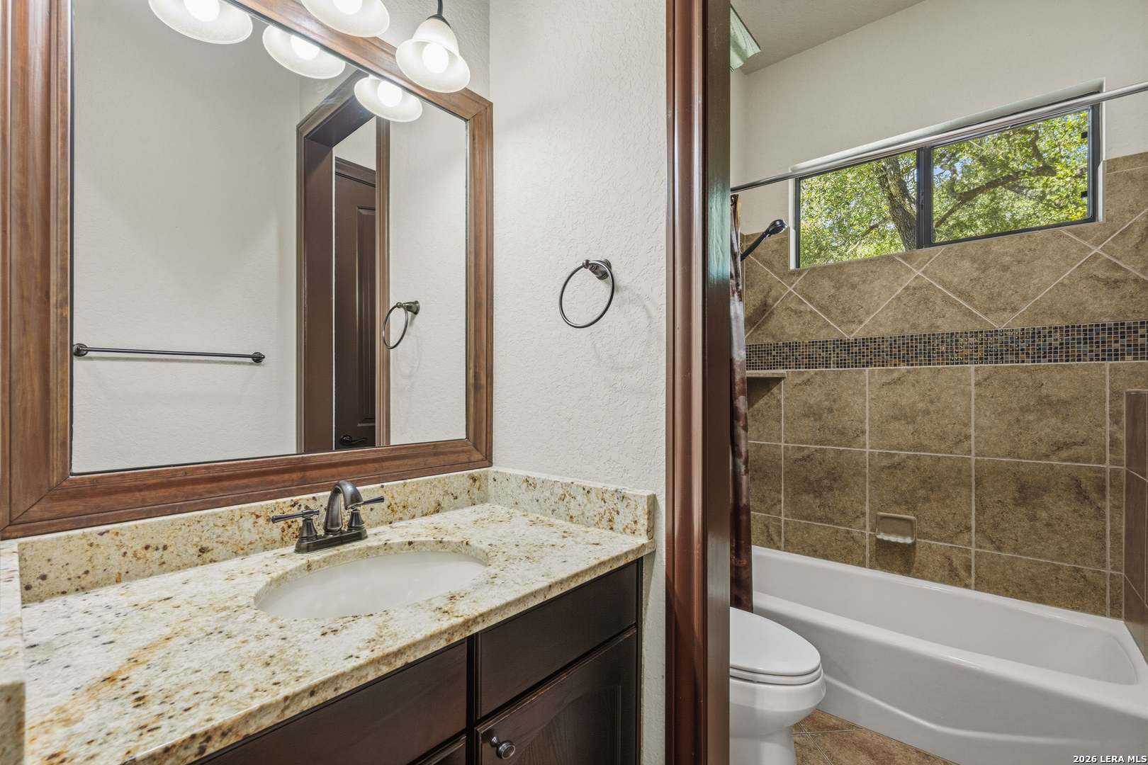 8131 Colonial Woods Boerne TX 78015