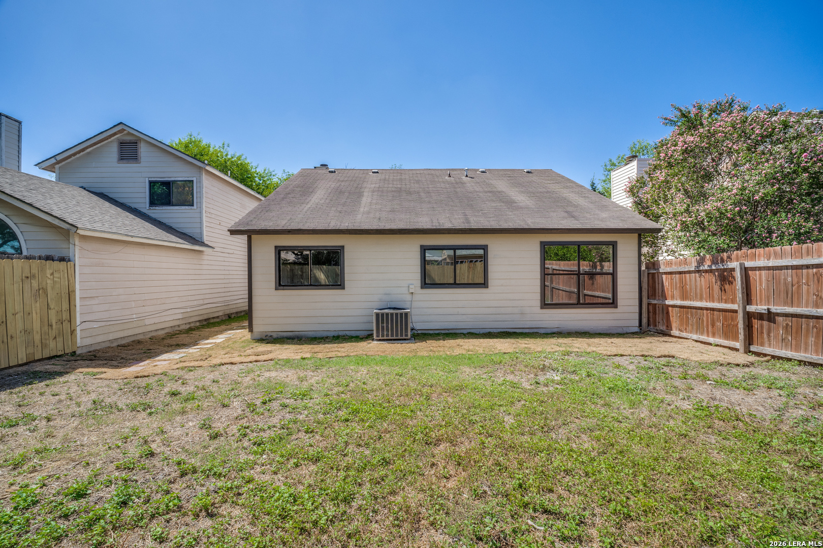 10211 Canton Field San Antonio TX 78245