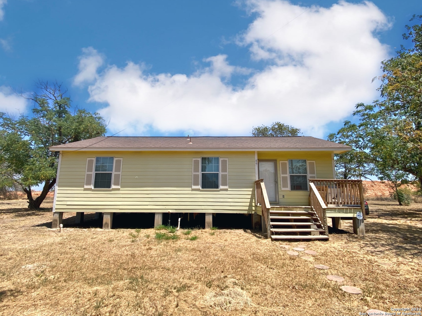 86 Deer Run Lane Poteet TX 78065