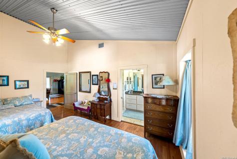 27046 State Highway 55 Uvalde TX 78801