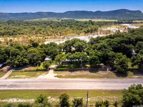 27046 State Highway 55 Uvalde TX 78801