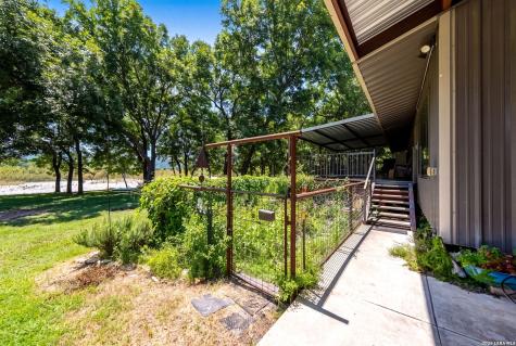 27046 State Highway 55 Uvalde TX 78801