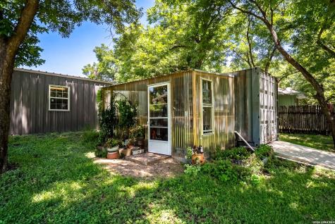 27046 State Highway 55 Uvalde TX 78801