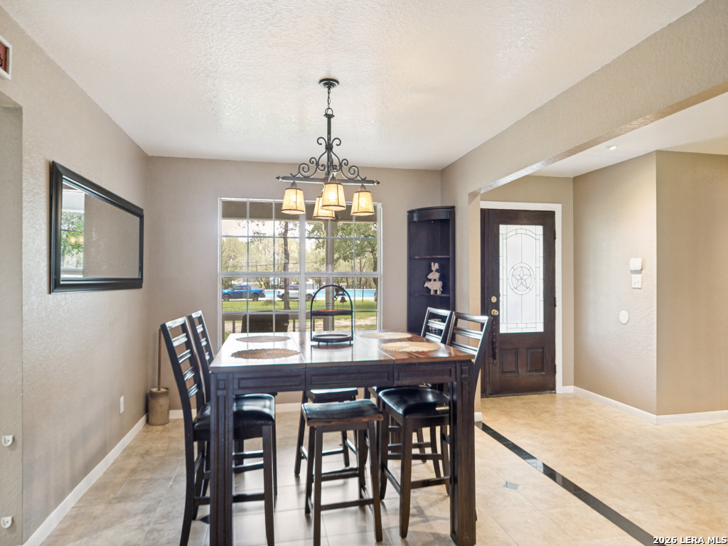 335 Spur Ridge San Antonio TX 78264