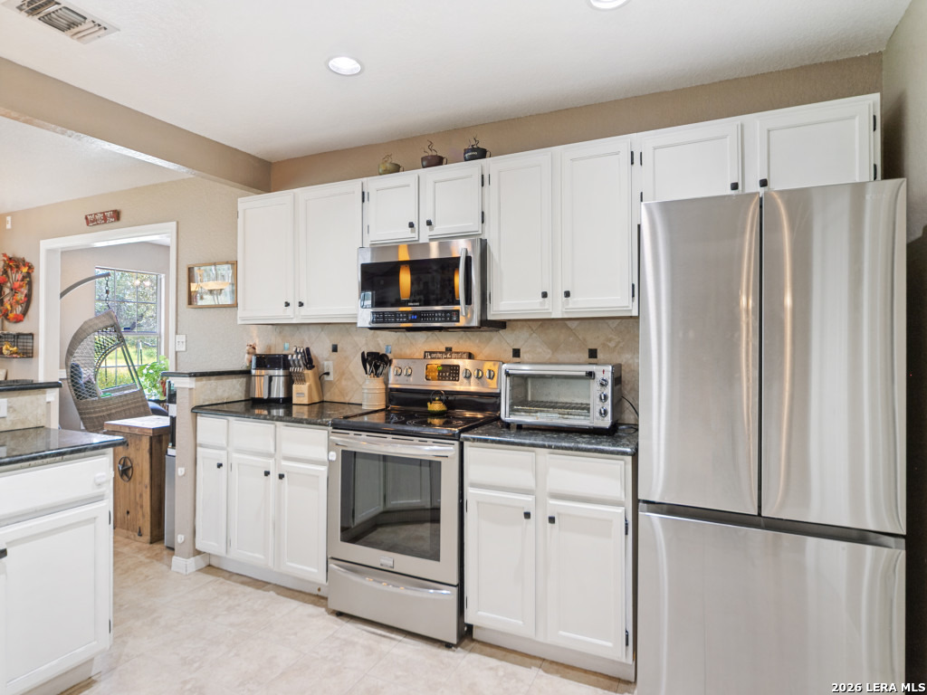 335 Spur Ridge San Antonio TX 78264