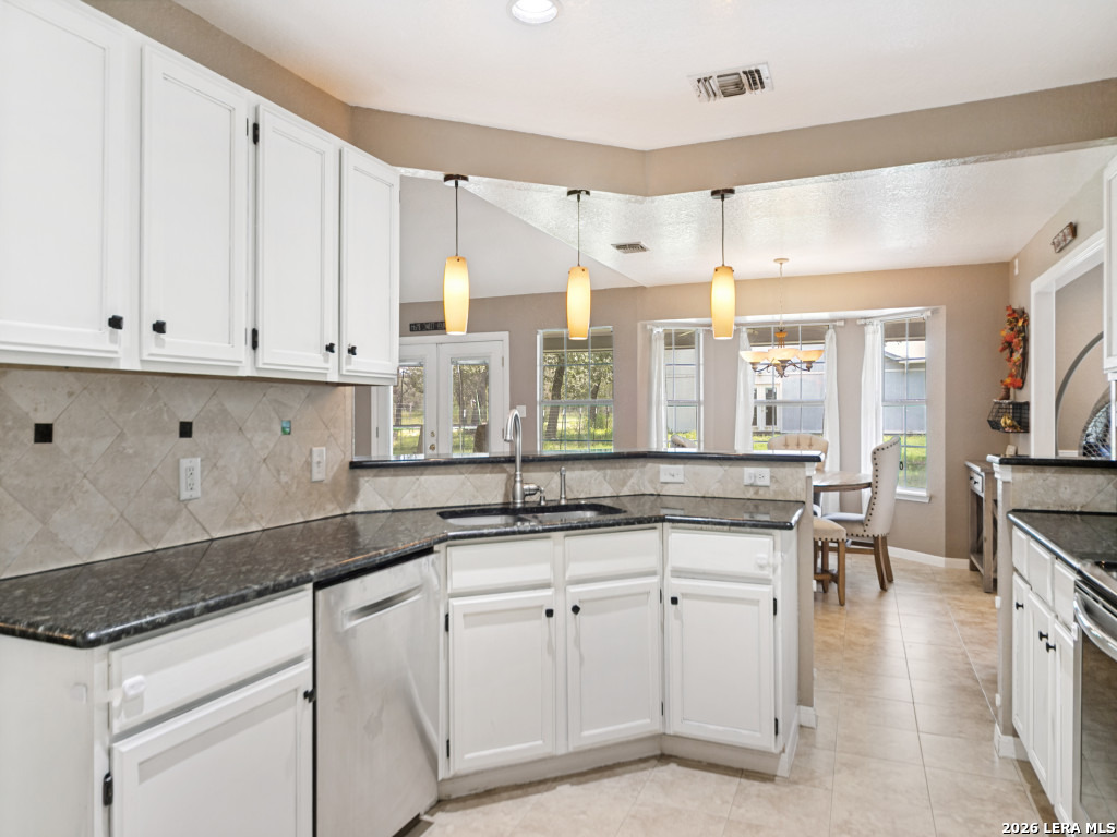335 Spur Ridge San Antonio TX 78264