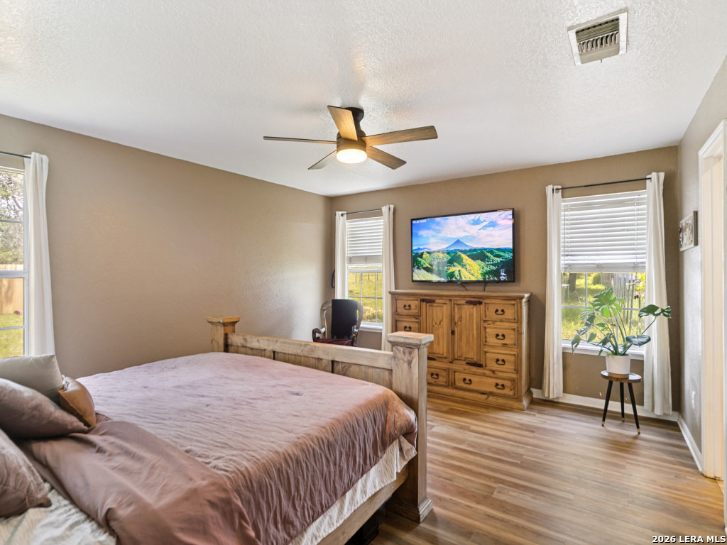 335 Spur Ridge San Antonio TX 78264