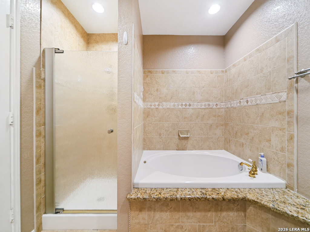 335 Spur Ridge San Antonio TX 78264
