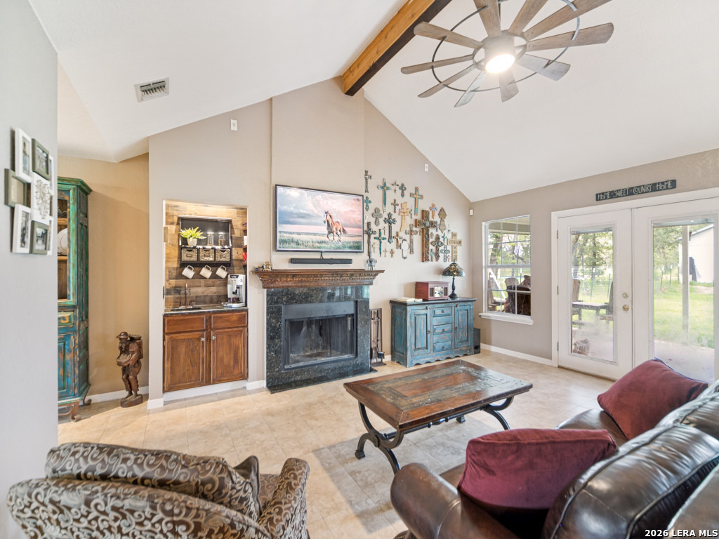 335 Spur Ridge San Antonio TX 78264