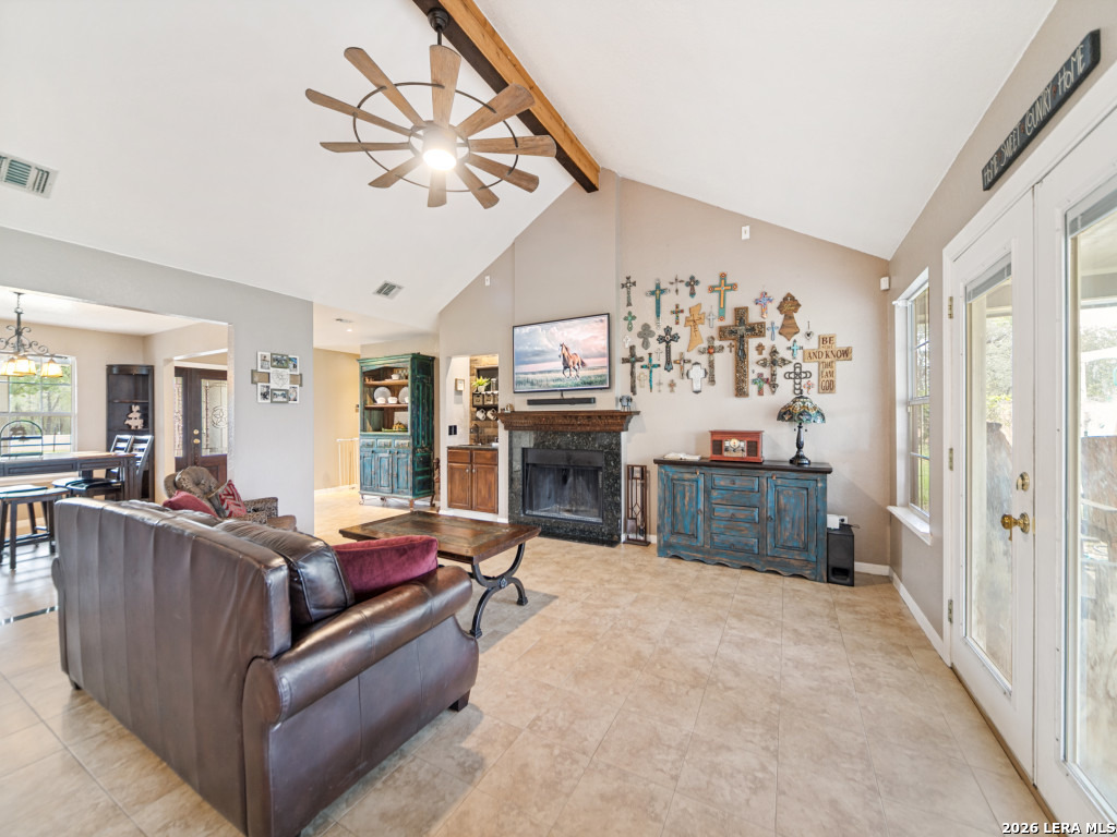 335 Spur Ridge San Antonio TX 78264