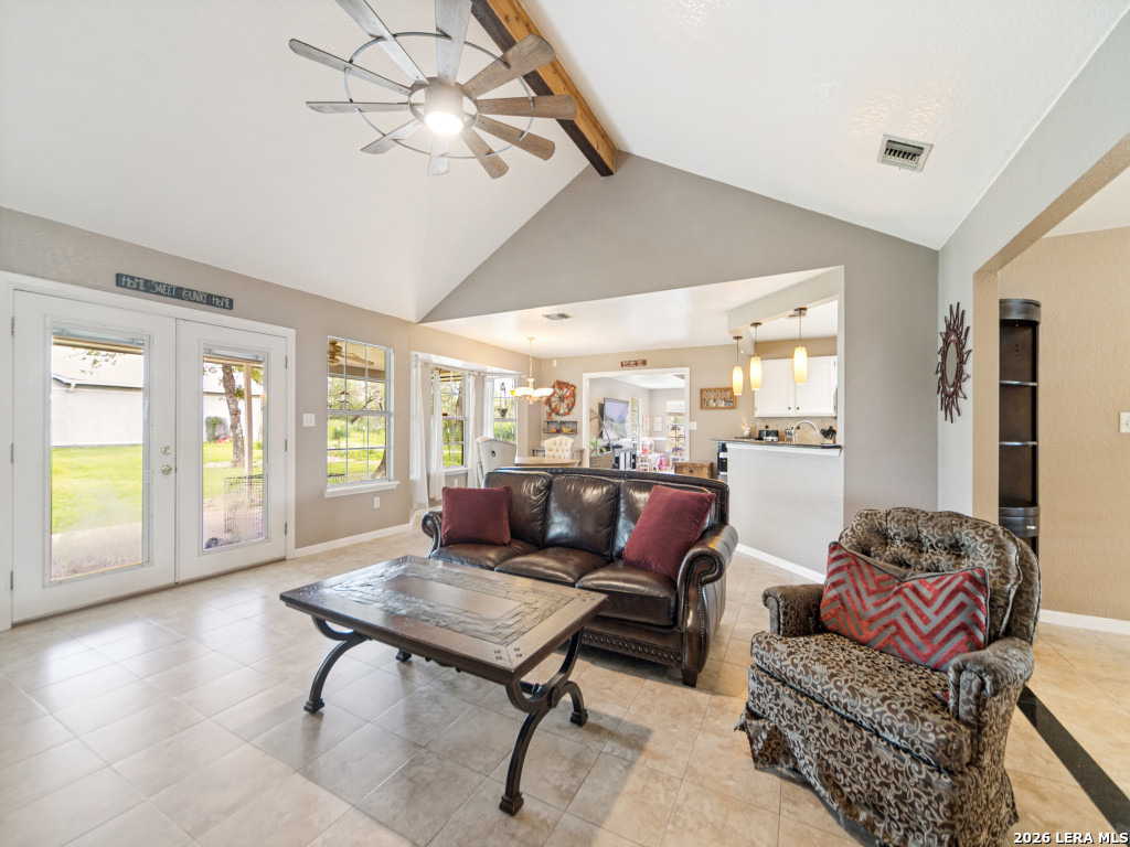 335 Spur Ridge San Antonio TX 78264