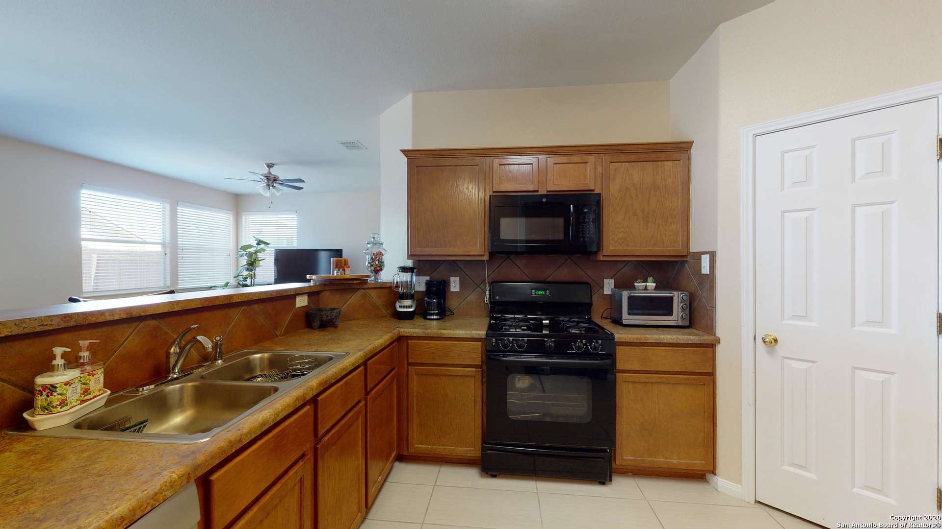 20606 Cliff Park San Antonio TX 78258