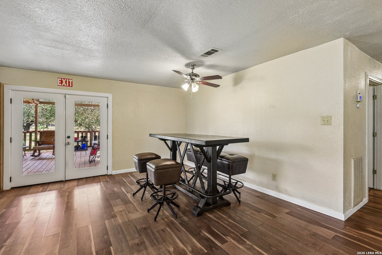 1281 County Road 6723 Natalia TX 78059