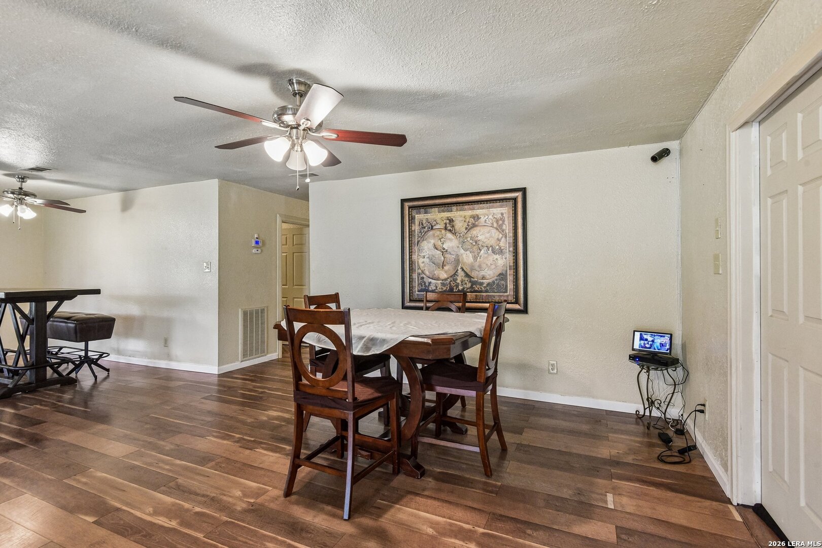 1281 County Road 6723 Natalia TX 78059