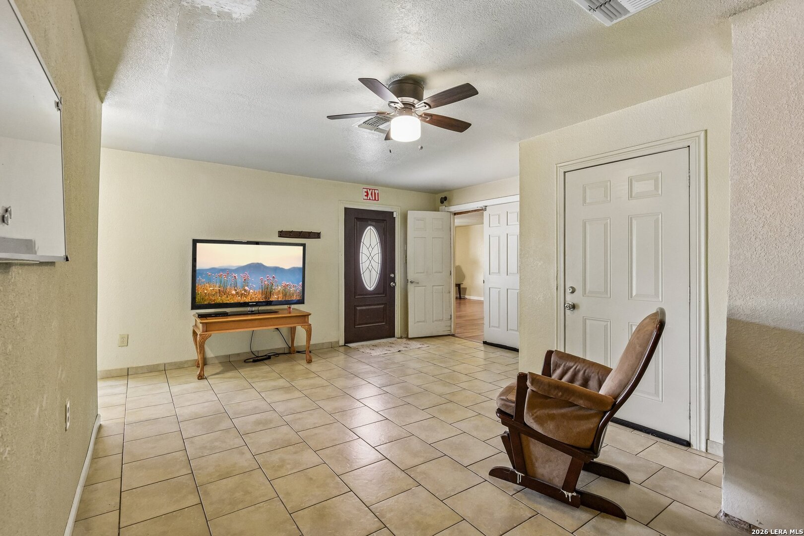 1281 County Road 6723 Natalia TX 78059