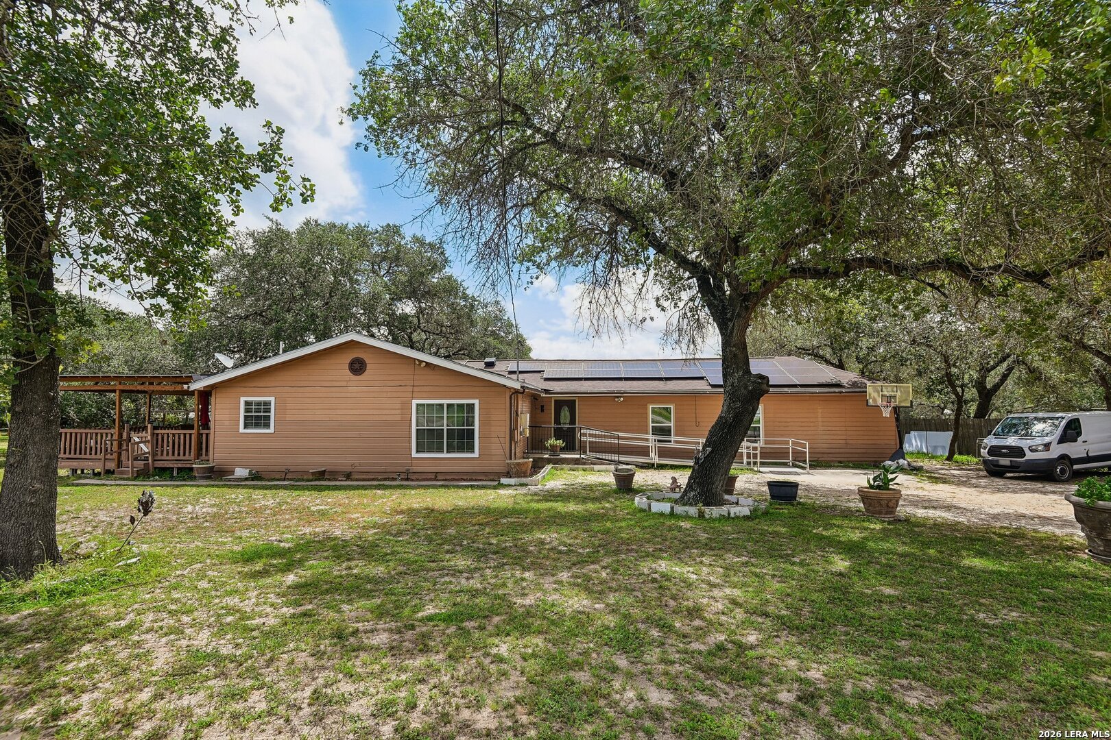 1281 County Road 6723 Natalia TX 78059