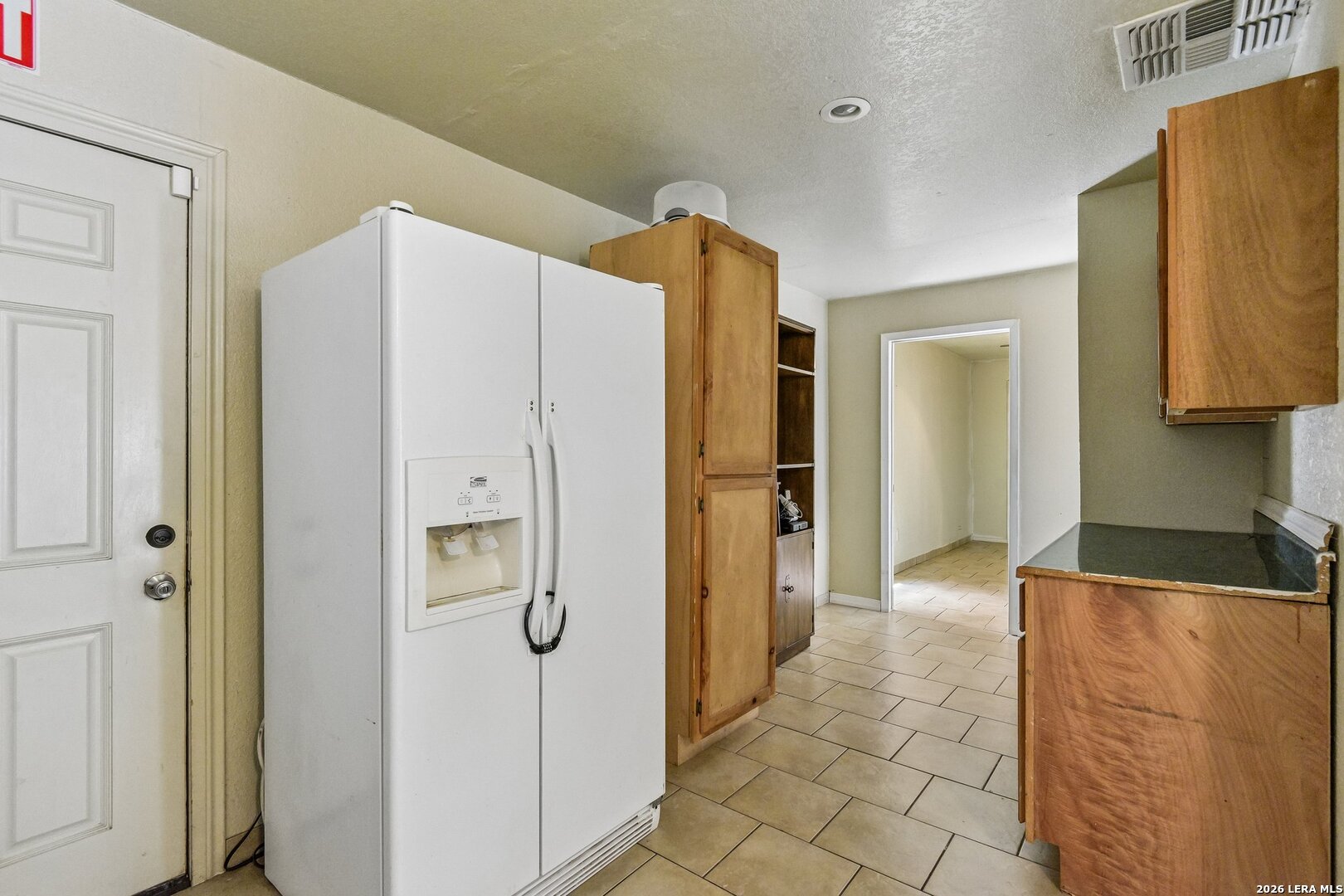 1281 County Road 6723 Natalia TX 78059