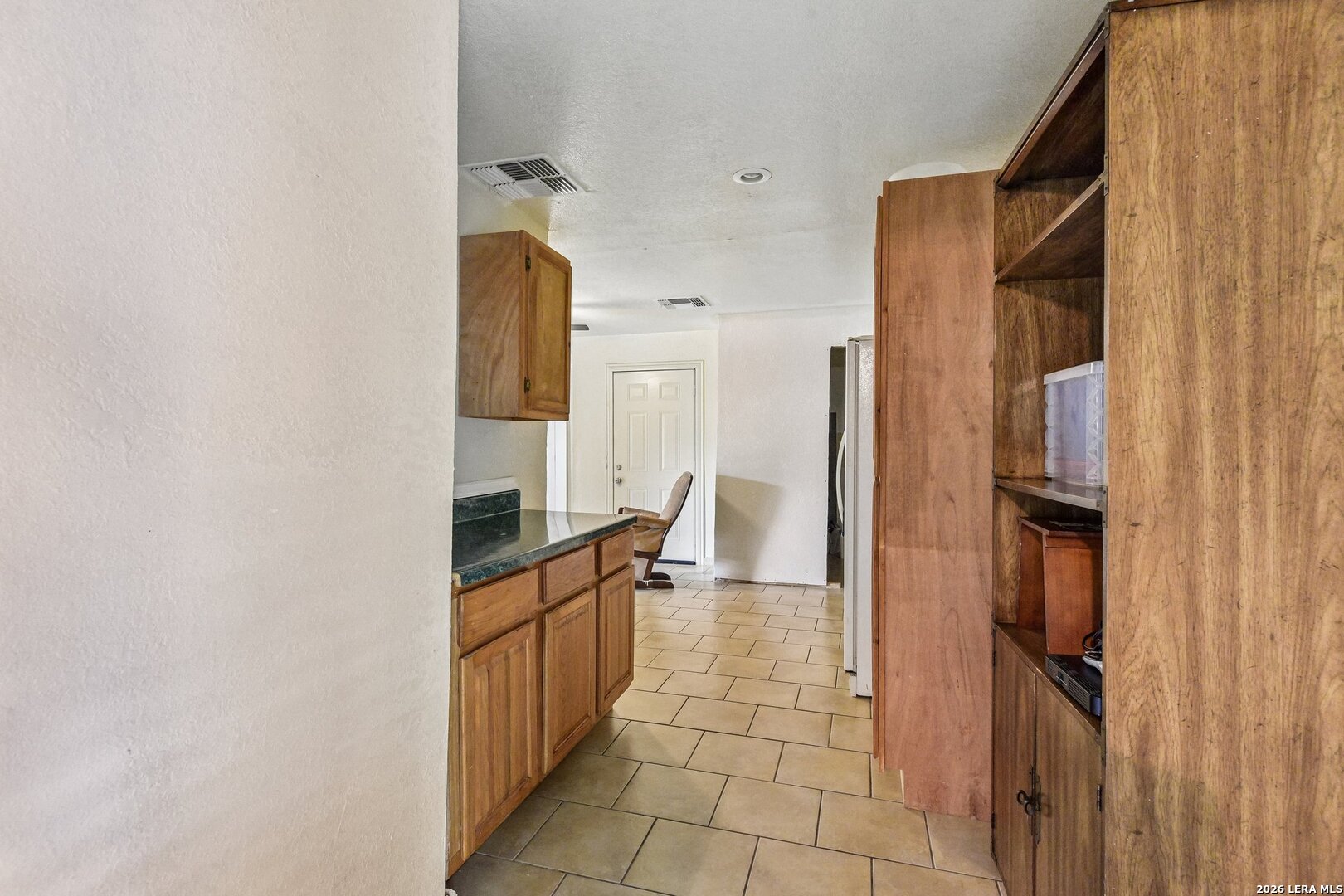 1281 County Road 6723 Natalia TX 78059