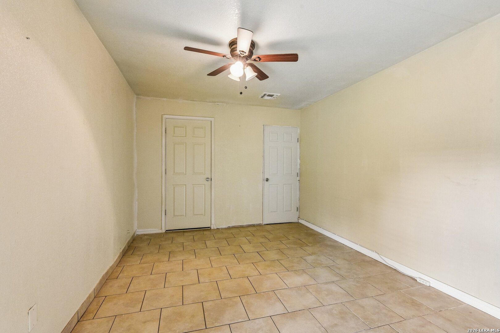 1281 County Road 6723 Natalia TX 78059