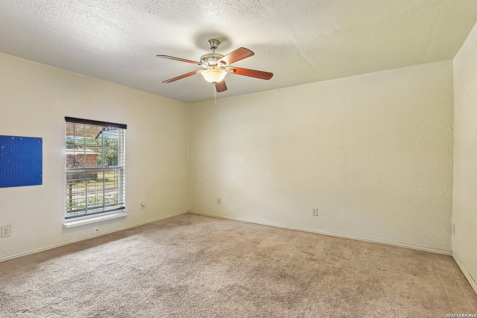 1281 County Road 6723 Natalia TX 78059