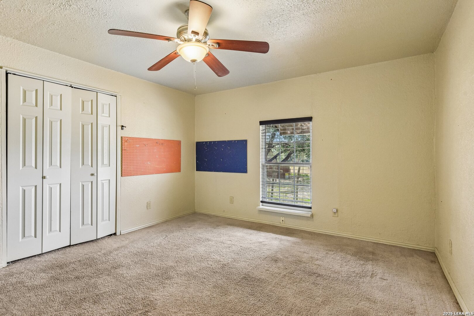 1281 County Road 6723 Natalia TX 78059