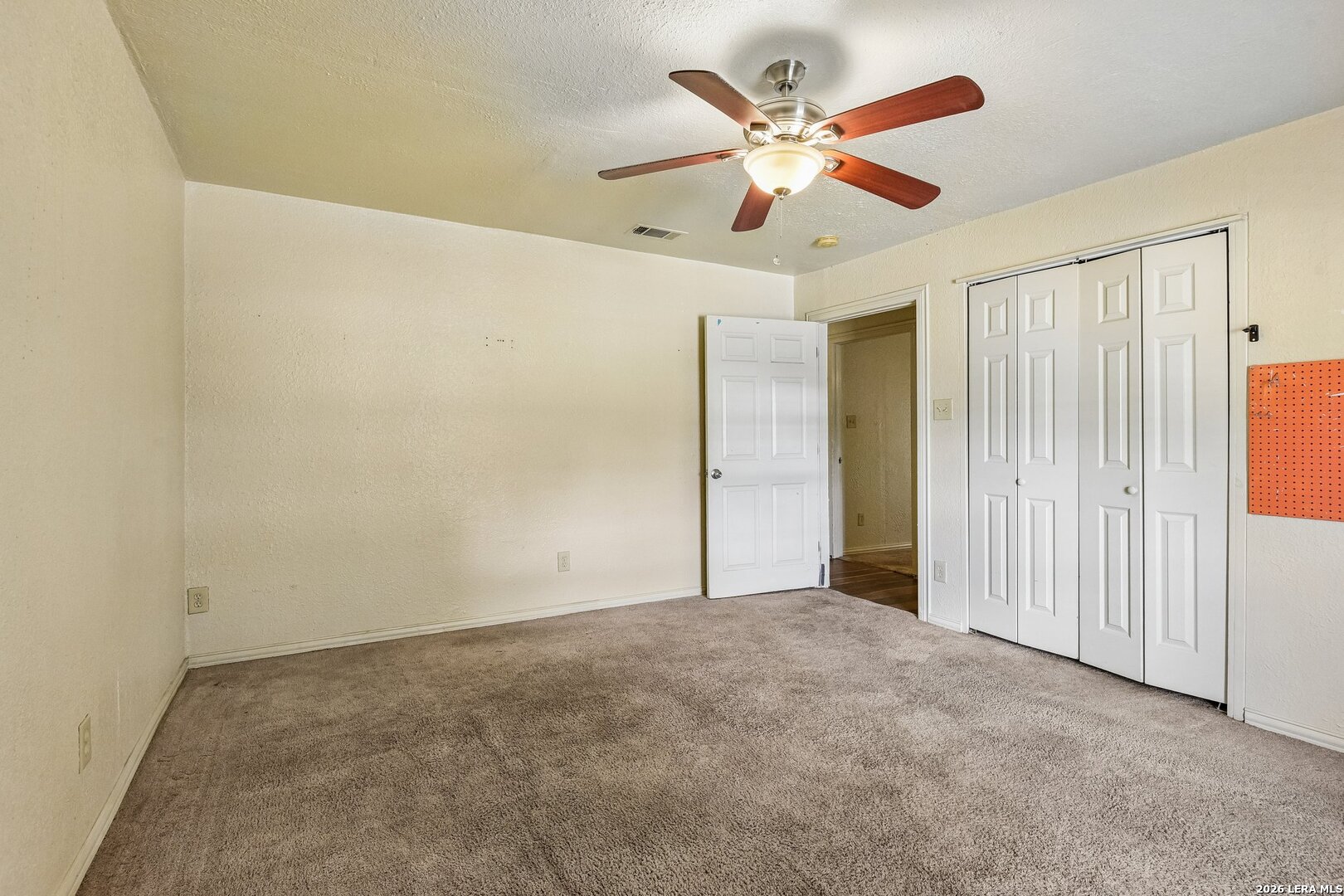 1281 County Road 6723 Natalia TX 78059