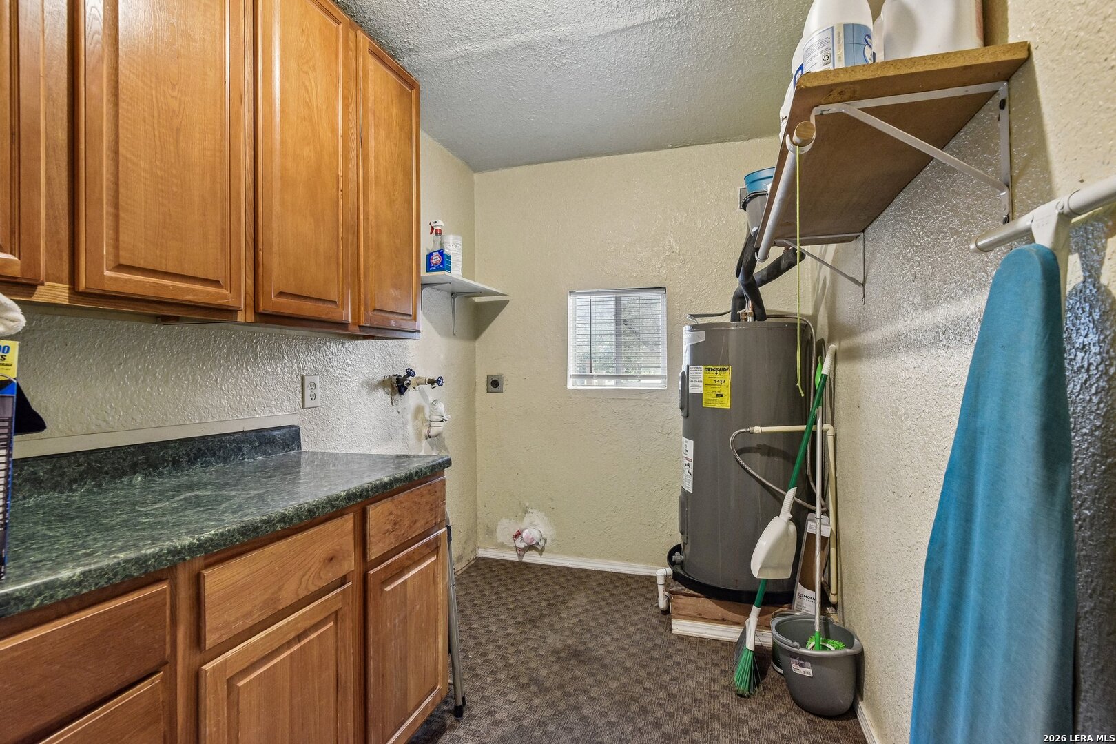 1281 County Road 6723 Natalia TX 78059
