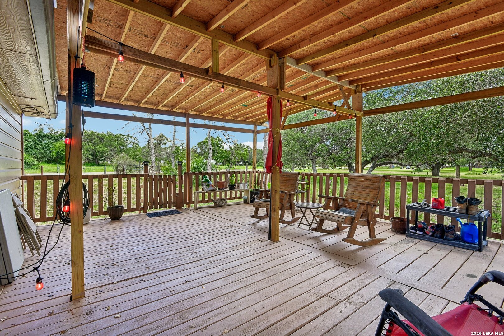 1281 County Road 6723 Natalia TX 78059