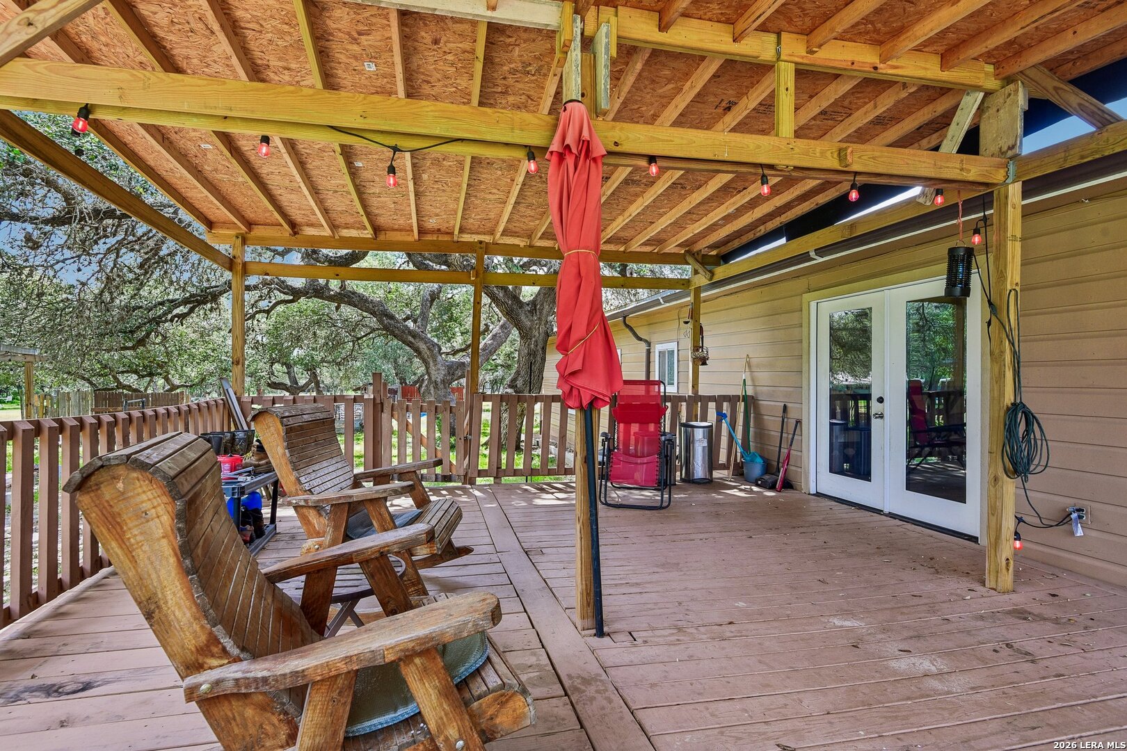 1281 County Road 6723 Natalia TX 78059