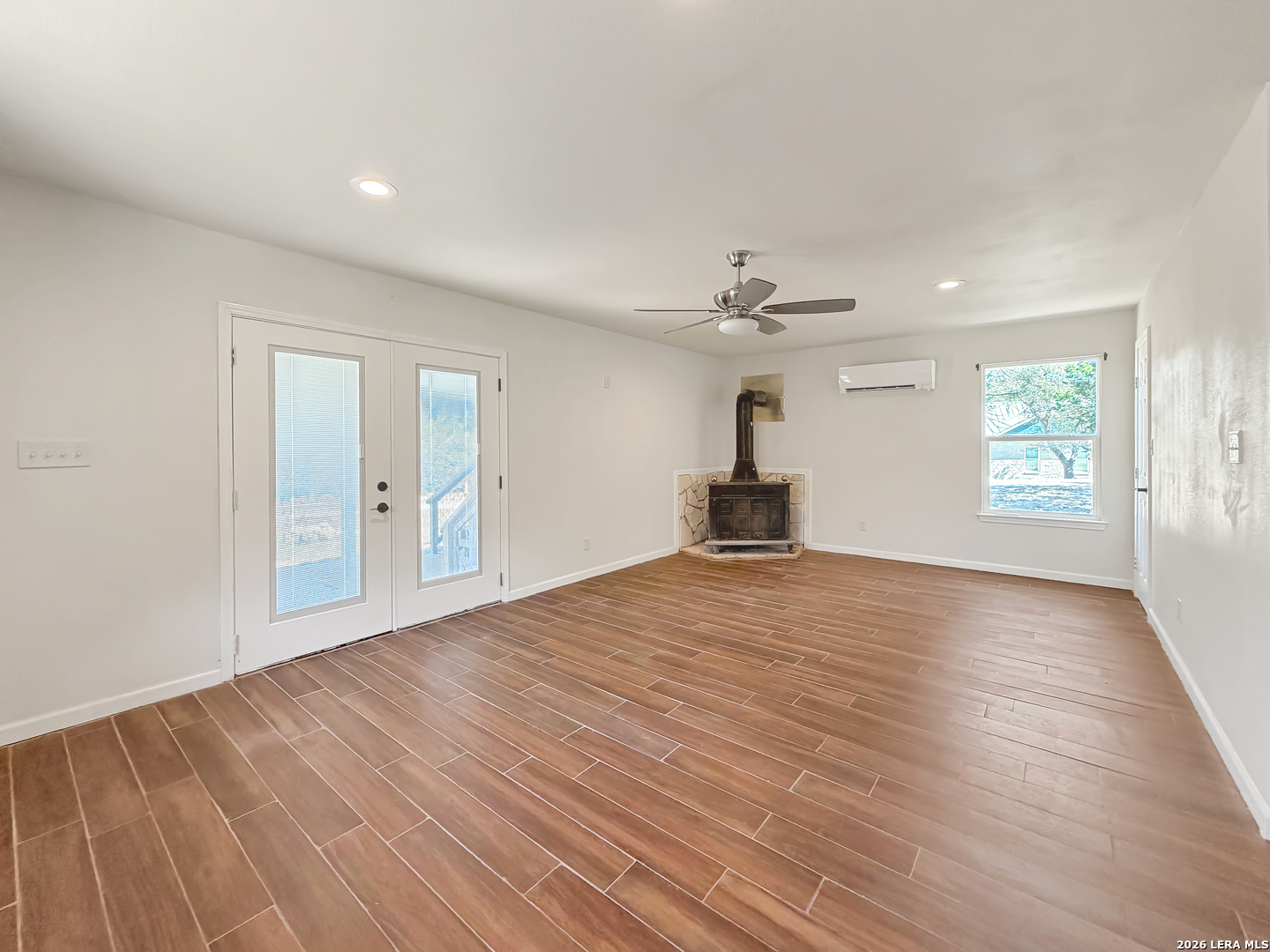 614 Red Oak Woods Canyon Lake TX 78133