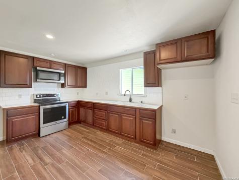 614 Red Oak Woods Canyon Lake TX 78133