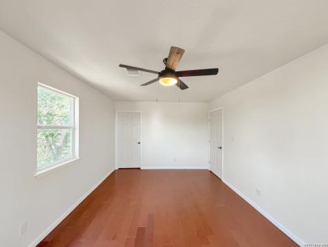 614 Red Oak Woods Canyon Lake TX 78133