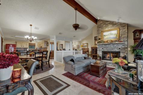 605 High Oaks Canyon Lake TX 78133