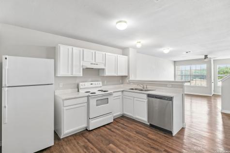 111 Autumn Pass San Antonio TX 78245