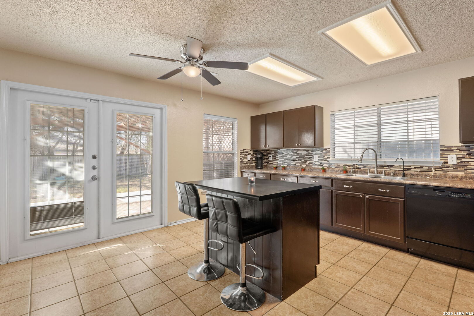 131 Clover Creek San Antonio TX 78245