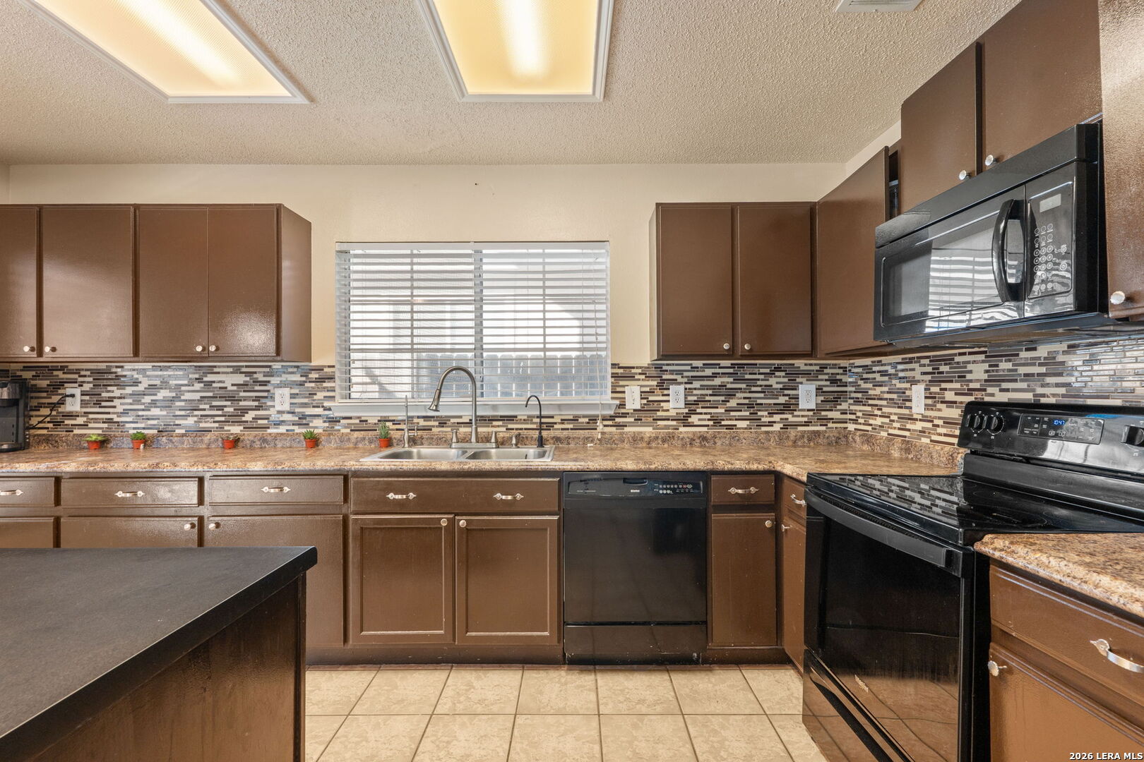 131 Clover Creek San Antonio TX 78245