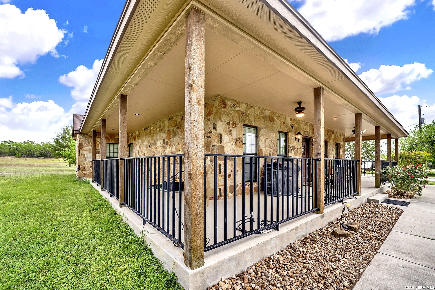 3283 Hartfield La Vernia TX 78121
