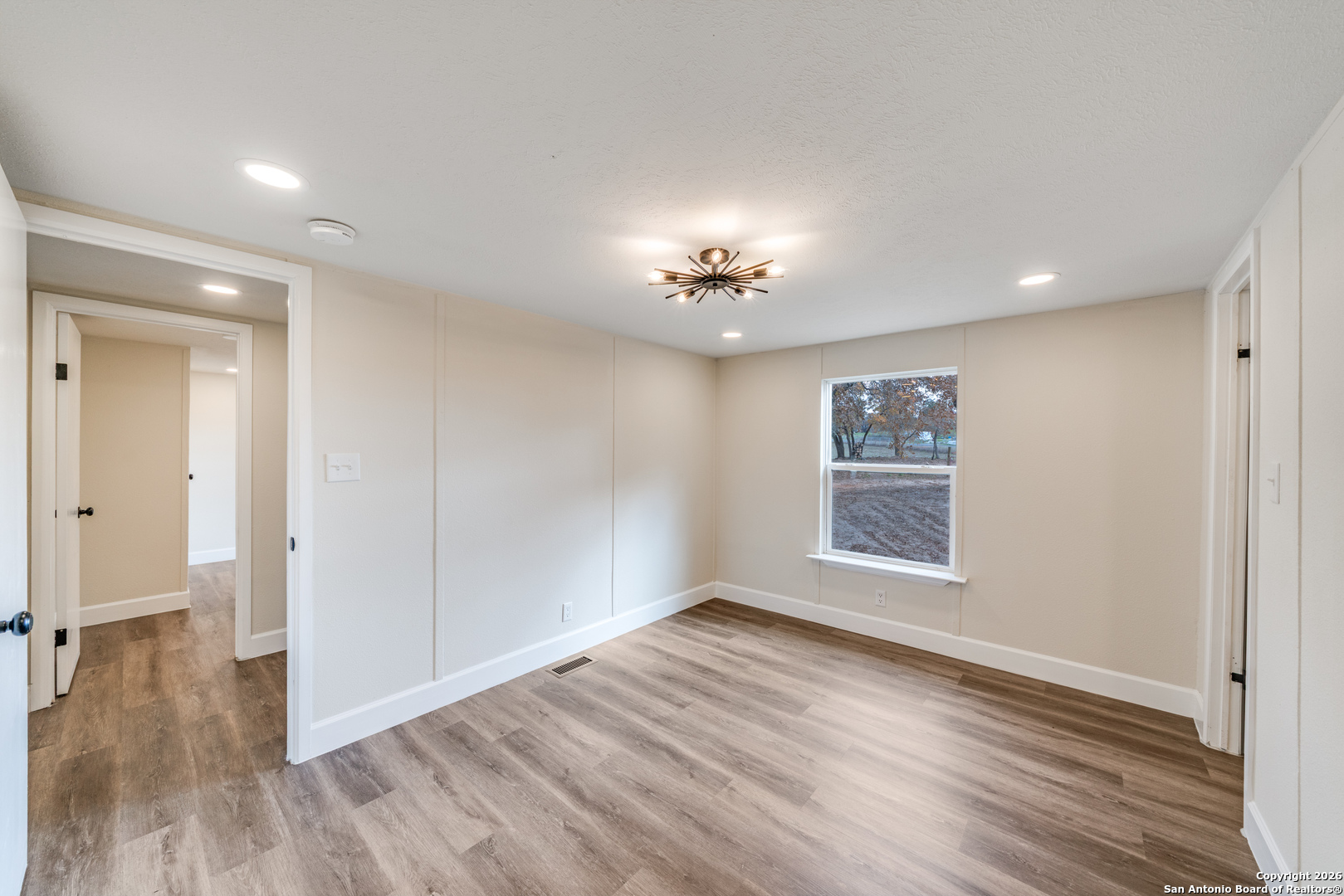 551 Big Oak San Antonio TX 78264