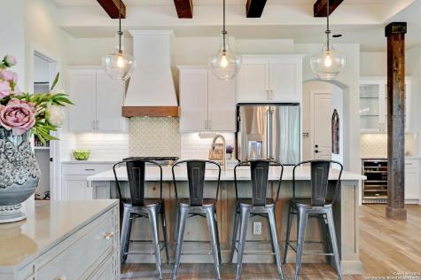 571 Curvatura New Braunfels TX 78132